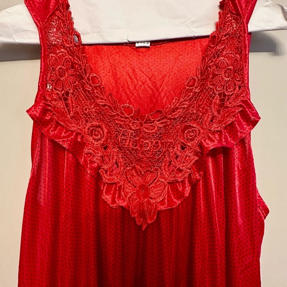 Vintage Red Lace Trim Chemise Medium - Picture 3 of 6
